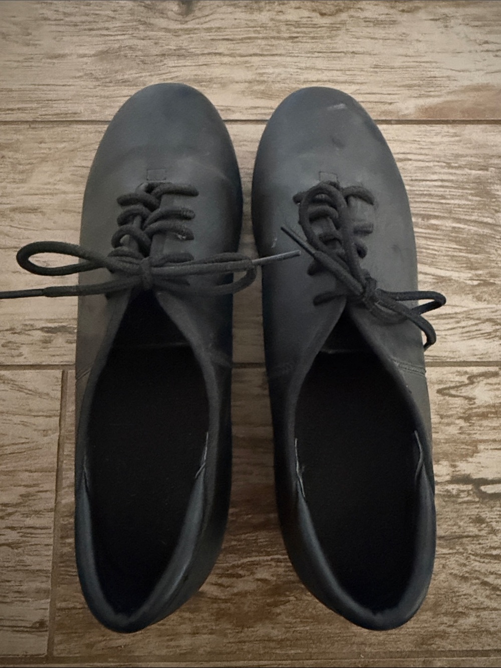 Women’s size 9 lace up tap shoes